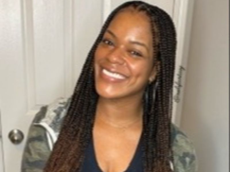 Medium-Small Goddess Knotless braids