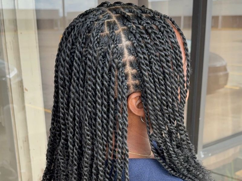 Mini twists with synthetic hair