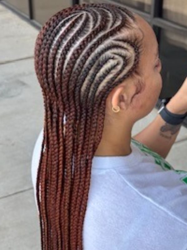 CORNROWS Straight back with design